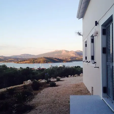 Laura_sea View_house